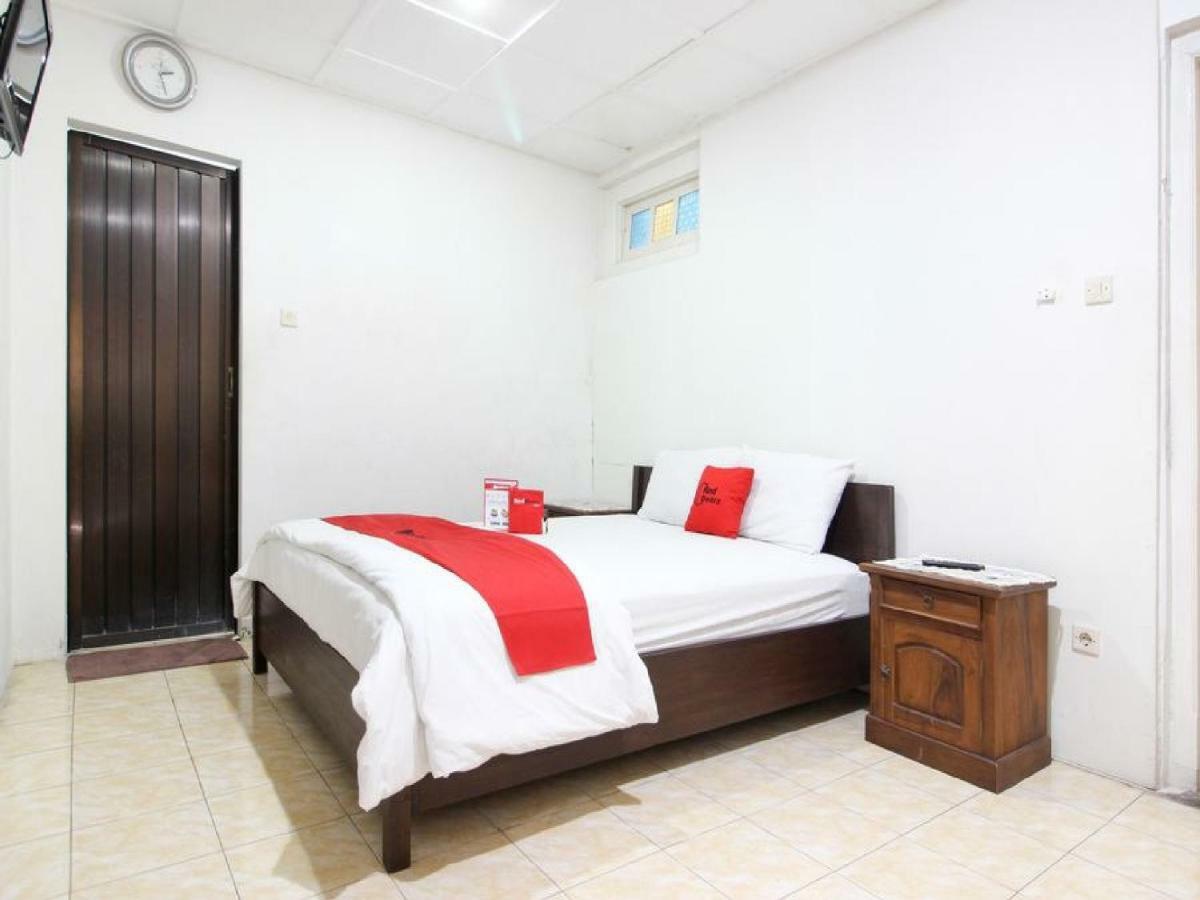 Hotel Reddoorz Syariah Near Wijilan Yogyakarta Exterior foto